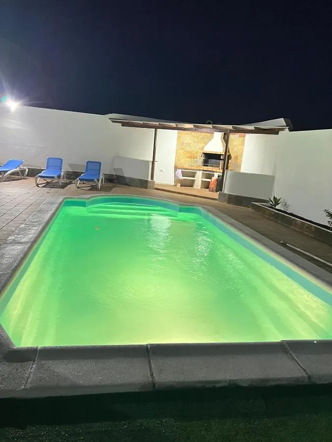 Villa Linda Playa Blanca